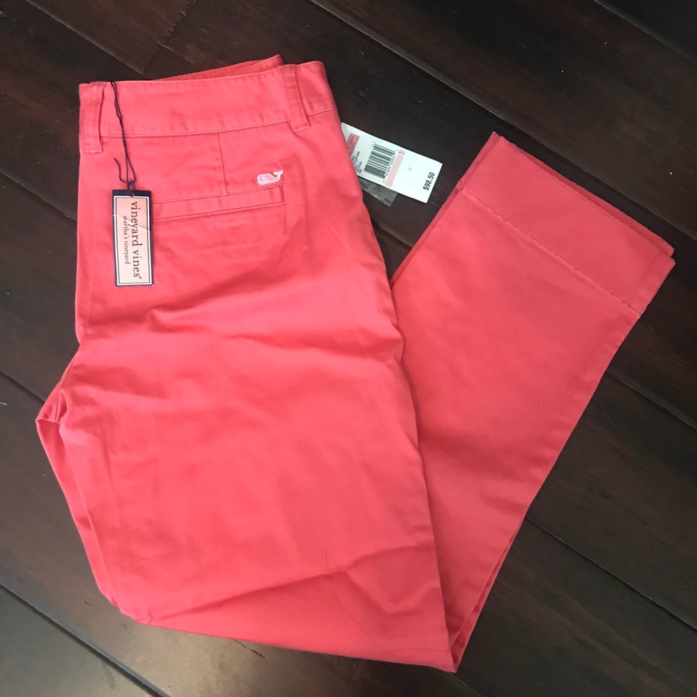 Nantucket Red Vineyard Vines Capris — Size 2